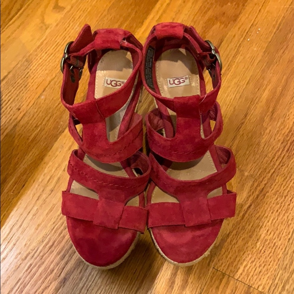 UGG size 5 red suede wedges
